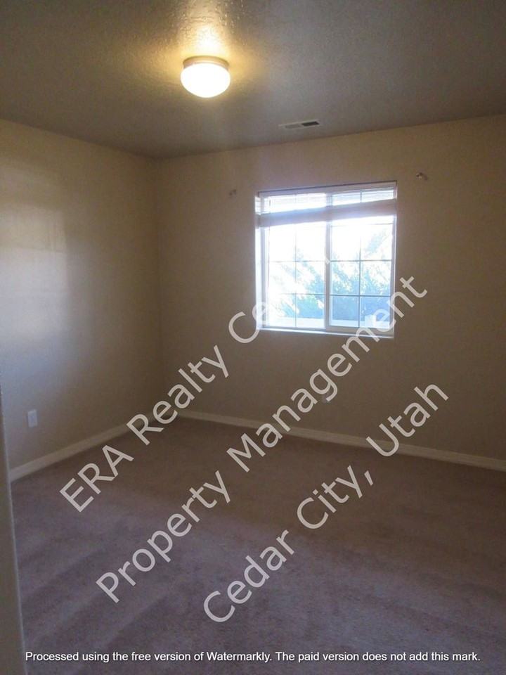 4276 W 300 N - Photo 6 of 13