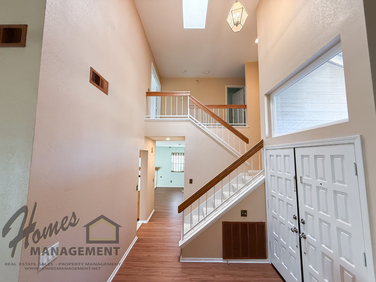 593 Silver Shadow Dr - Photo 2 of 28