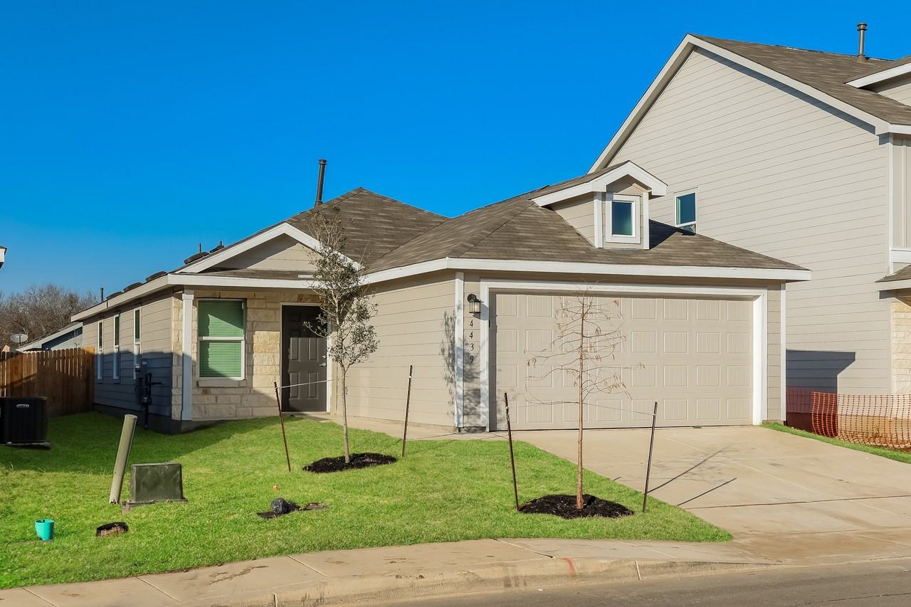 4446 Emma Way - Photo 2 of 16