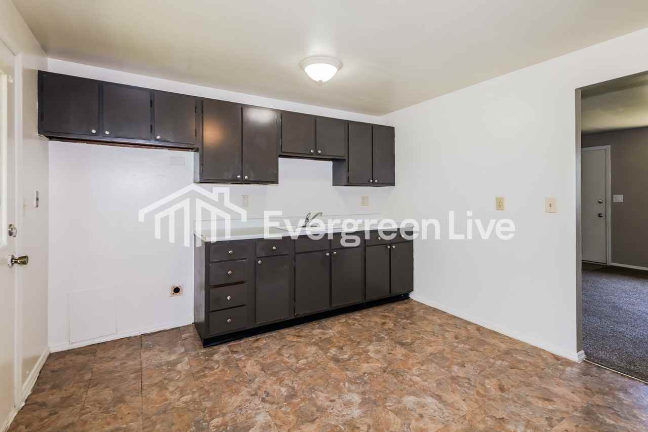 5313 Pollard Way - Photo 7 of 15