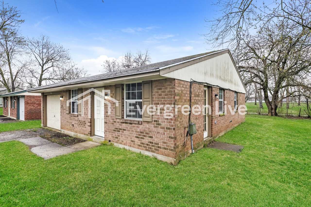 7640 Pomeranian Dr - Photo 2 of 15