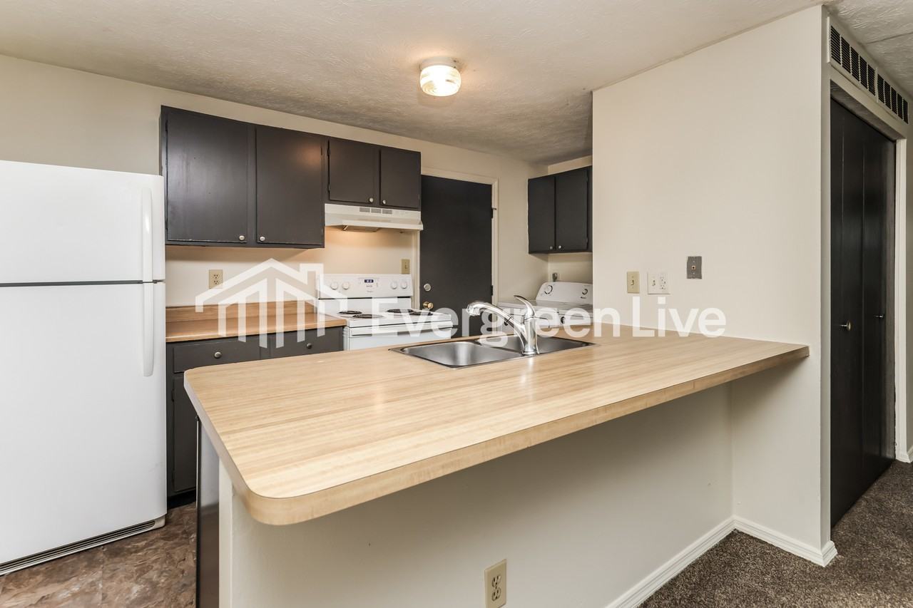 7640 Pomeranian Dr - Photo 6 of 15