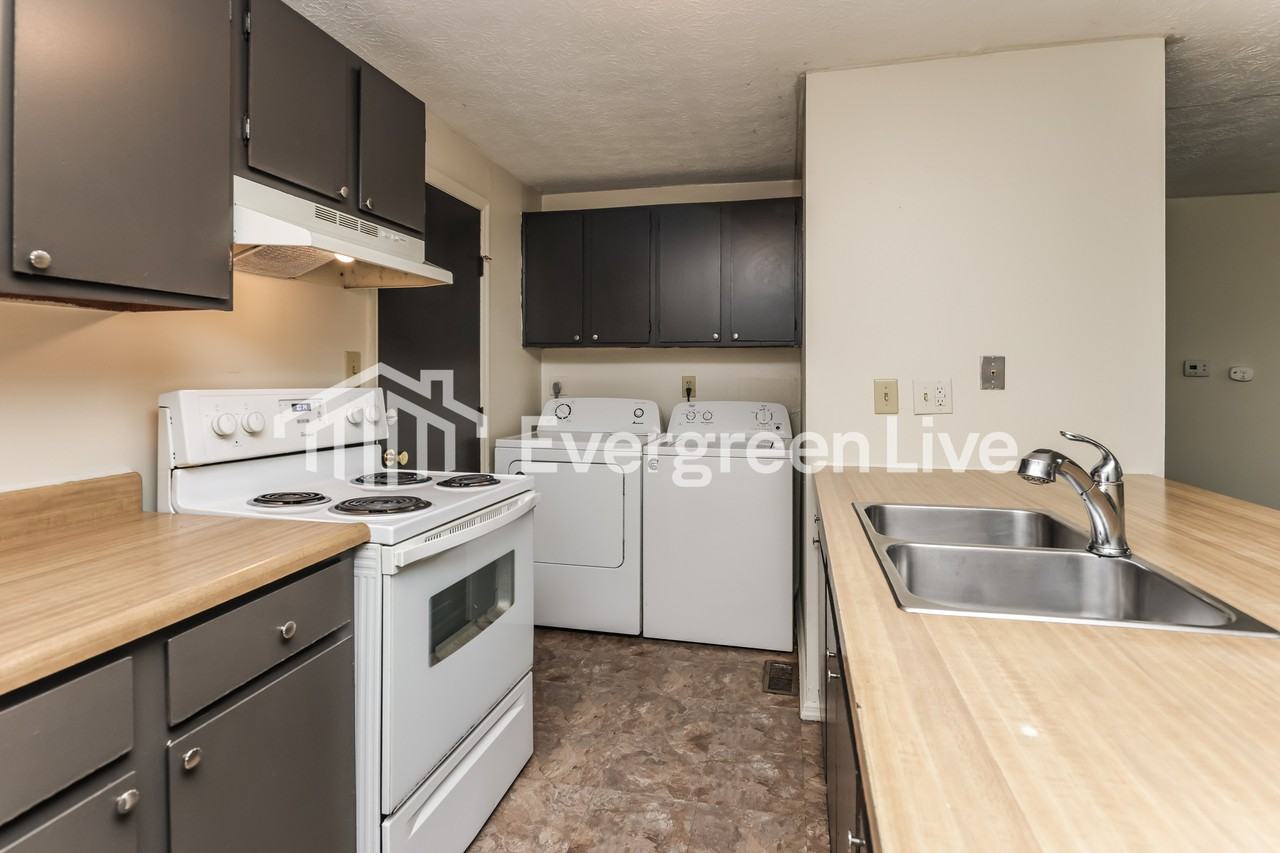7640 Pomeranian Dr - Photo 7 of 15