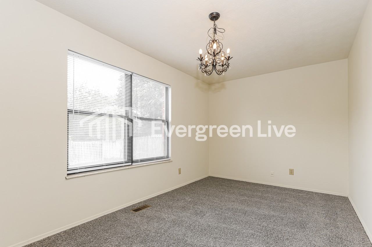 6651 Deer Knolls Dr - Photo 5 of 15