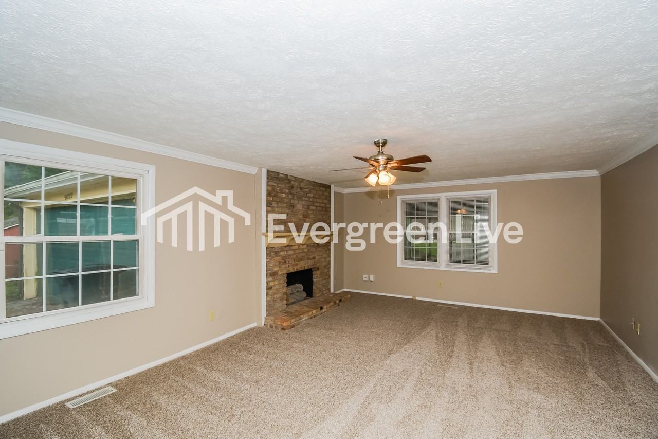 2022 Schwier Ct - Photo 2 of 15