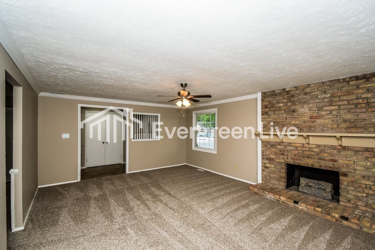 2022 Schwier Ct - Photo 3 of 15