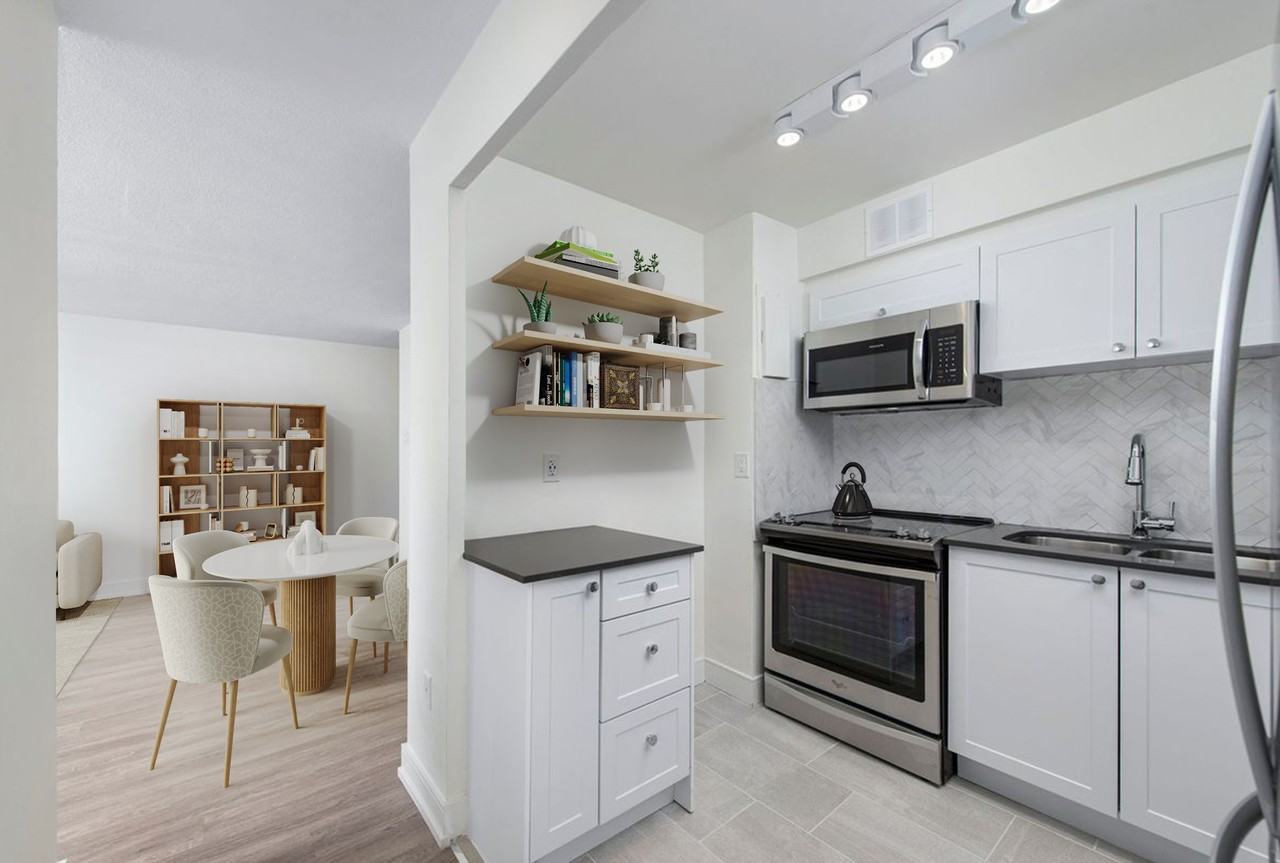 120 Dundas Street East - Photo 4 of 13