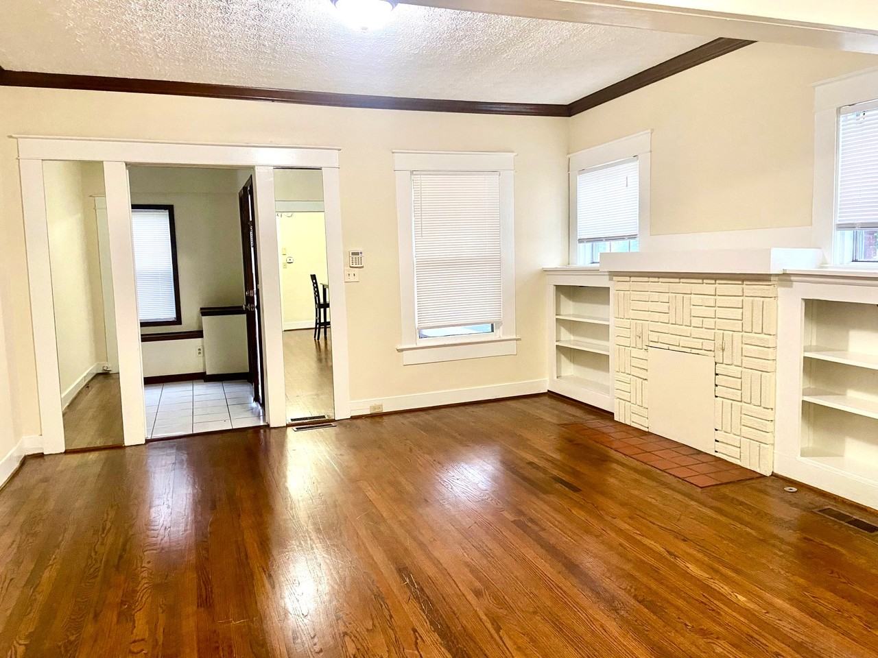 513 10th Court South - Photo 4 of 17