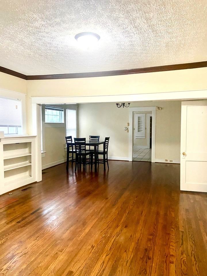513 10th Court South - Photo 6 of 17