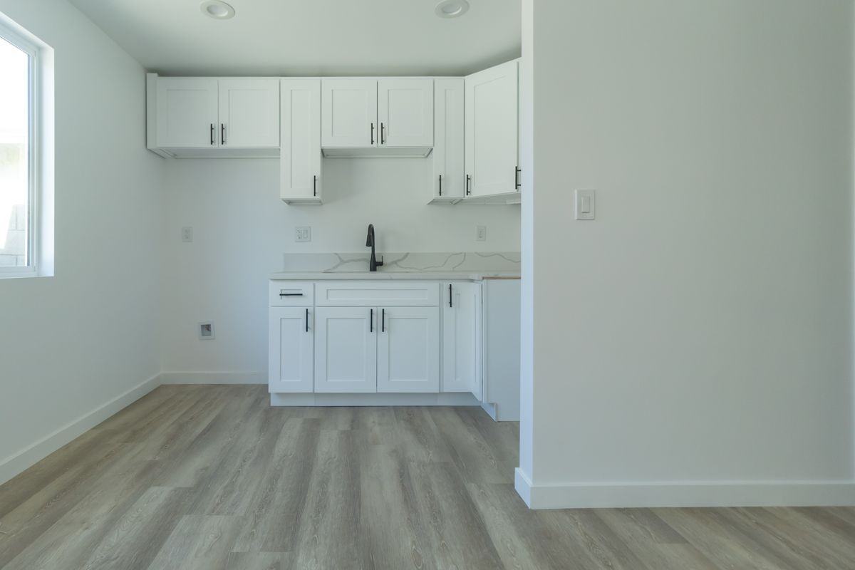 1939 Strozier Ave - Photo 7 of 15