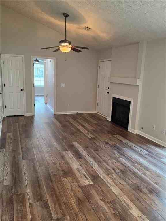 2736 Highland Rdg Nw - Photo 2 of 7