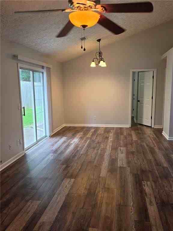 2736 Highland Rdg Nw - Photo 3 of 7