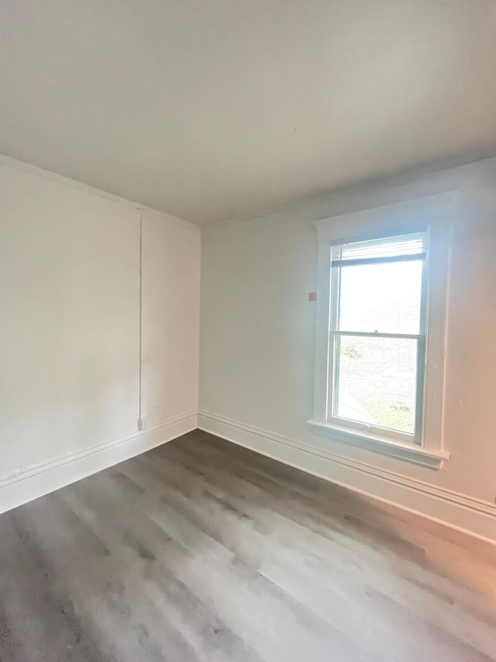 319 Franklin Avenue #3 - Photo 6 of 8