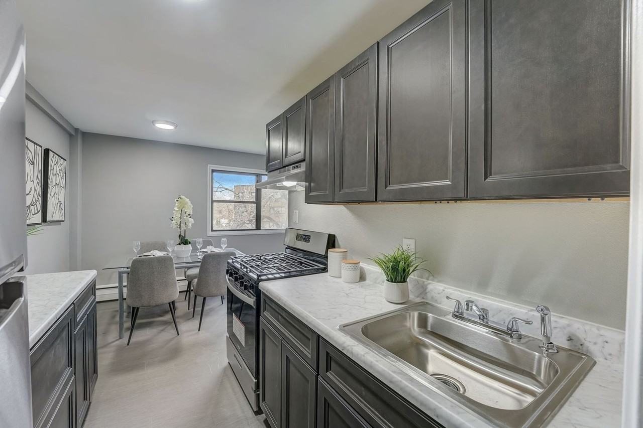 Woodbrook House Apartments - Photo 3 of 20