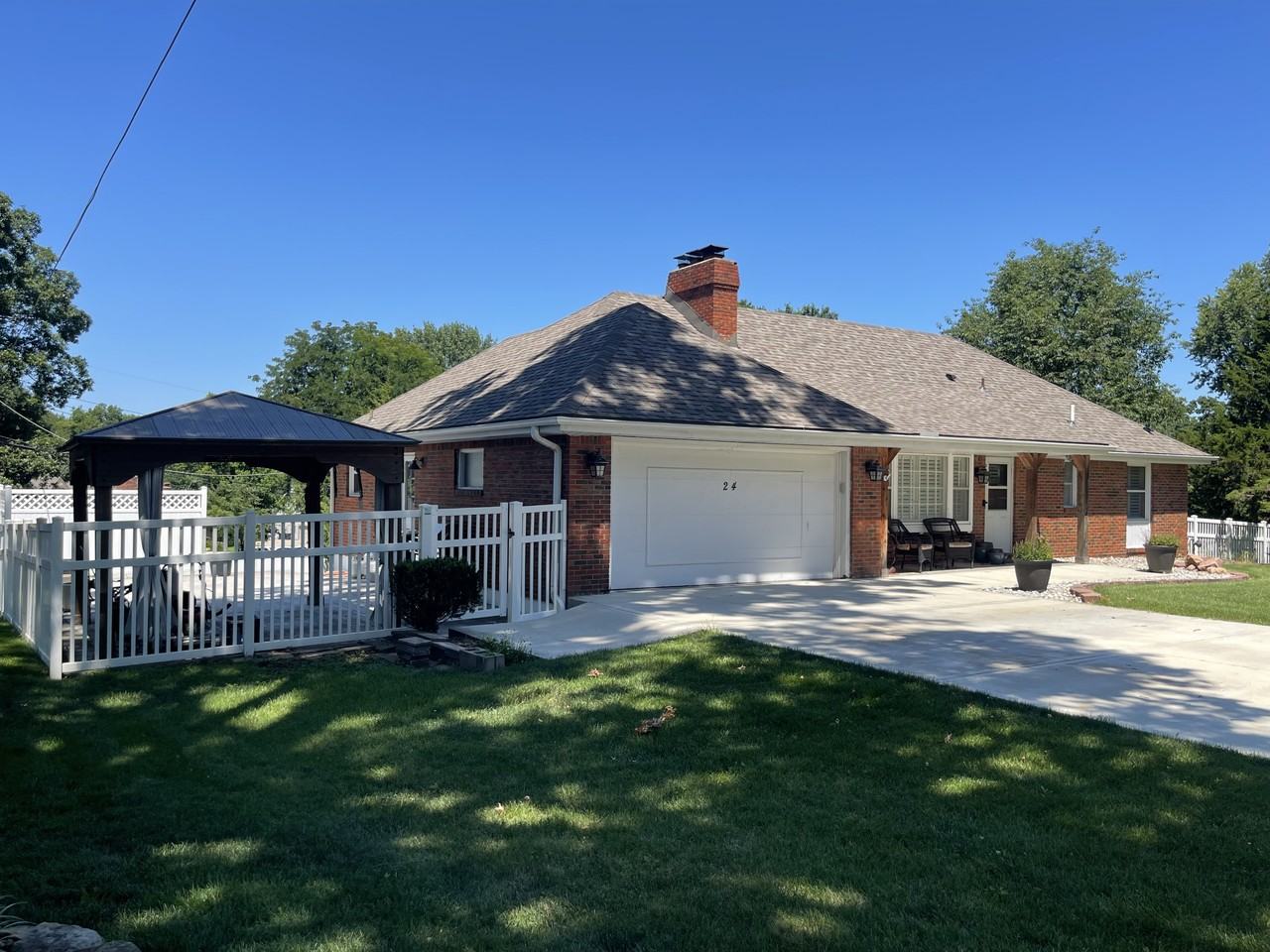 24 Ne Normandy Ln #NA - Photo 2 of 32