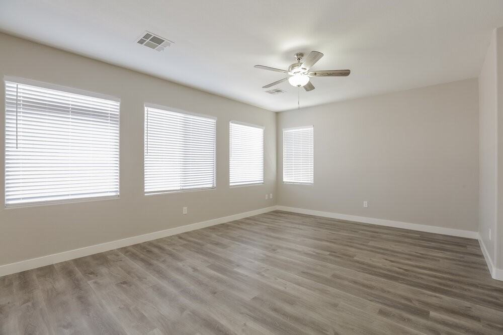 7866 Harp Tree St - Photo 4 of 17