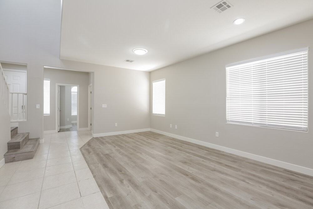 7866 Harp Tree St - Photo 6 of 17
