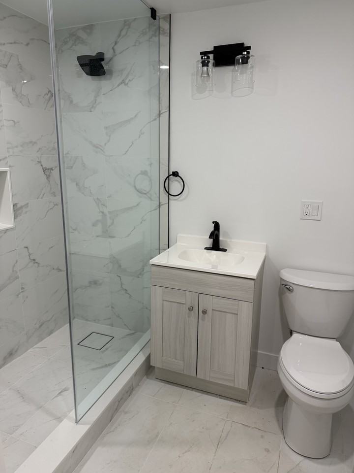 223 Saint Clarens Avenue - Photo 3 of 4