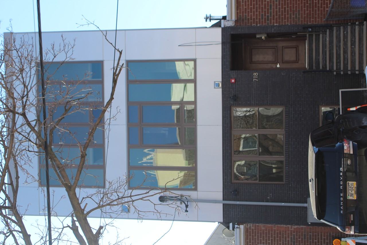 718 N 19th St #3 - Photo 3 of 8