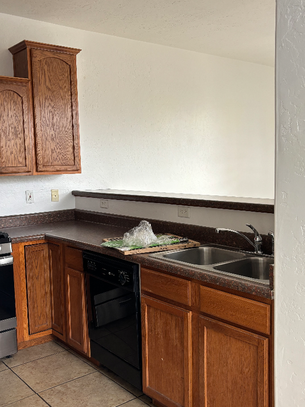 1520 E Helen Way - Photo 3 of 18