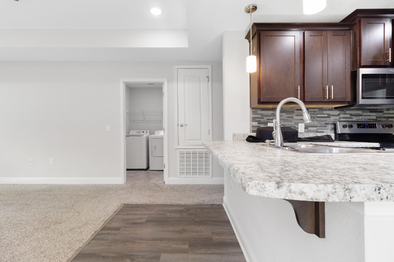 8422 Rose Ave - Photo 5 of 32