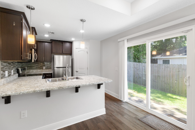 8422 Rose Ave - Photo 7 of 32