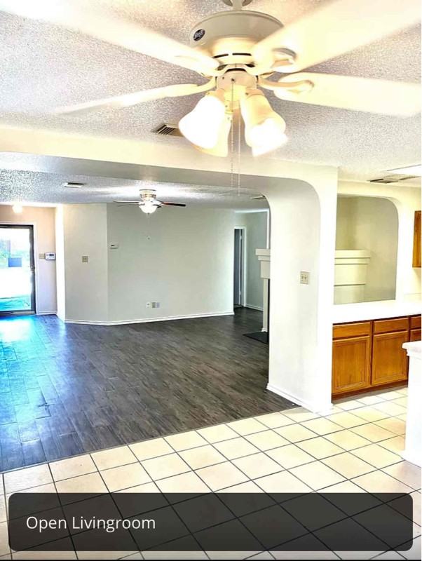 8006 Coral Meadow Dr - Photo 3 of 7