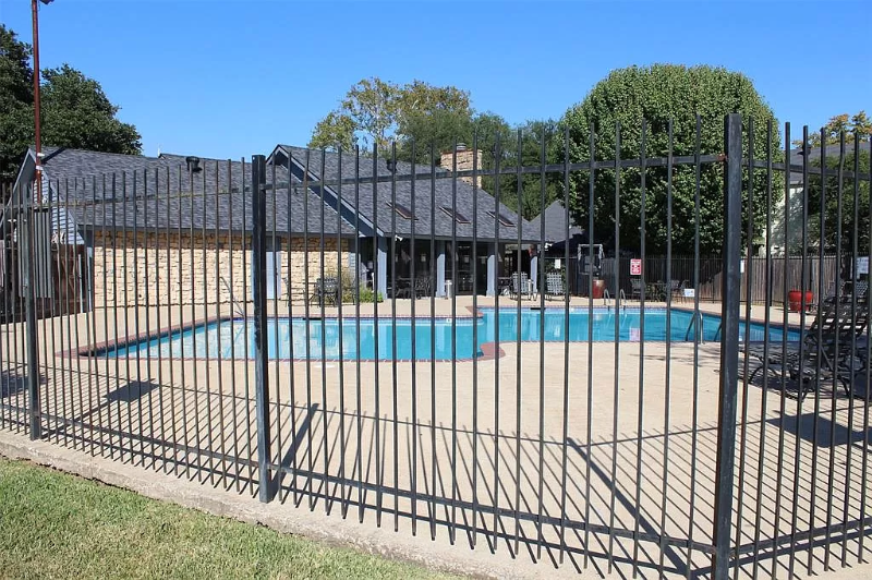 258 Settlers Park Dr - Photo 2 of 15