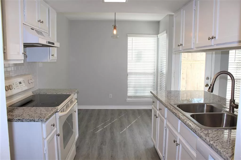 258 Settlers Park Dr - Photo 7 of 15