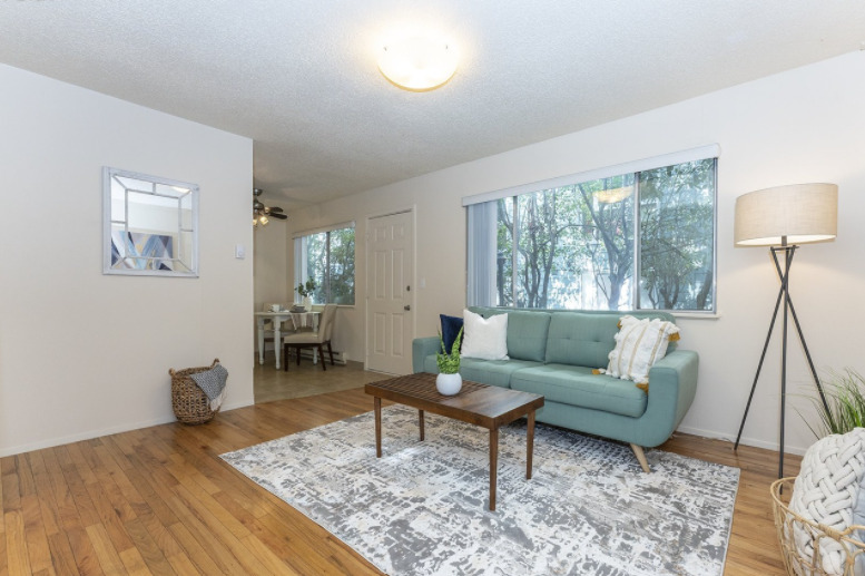 2522 Se 29th Ave - Photo 2 of 22
