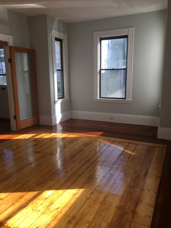 10 Saunders St - Photo 3 of 5