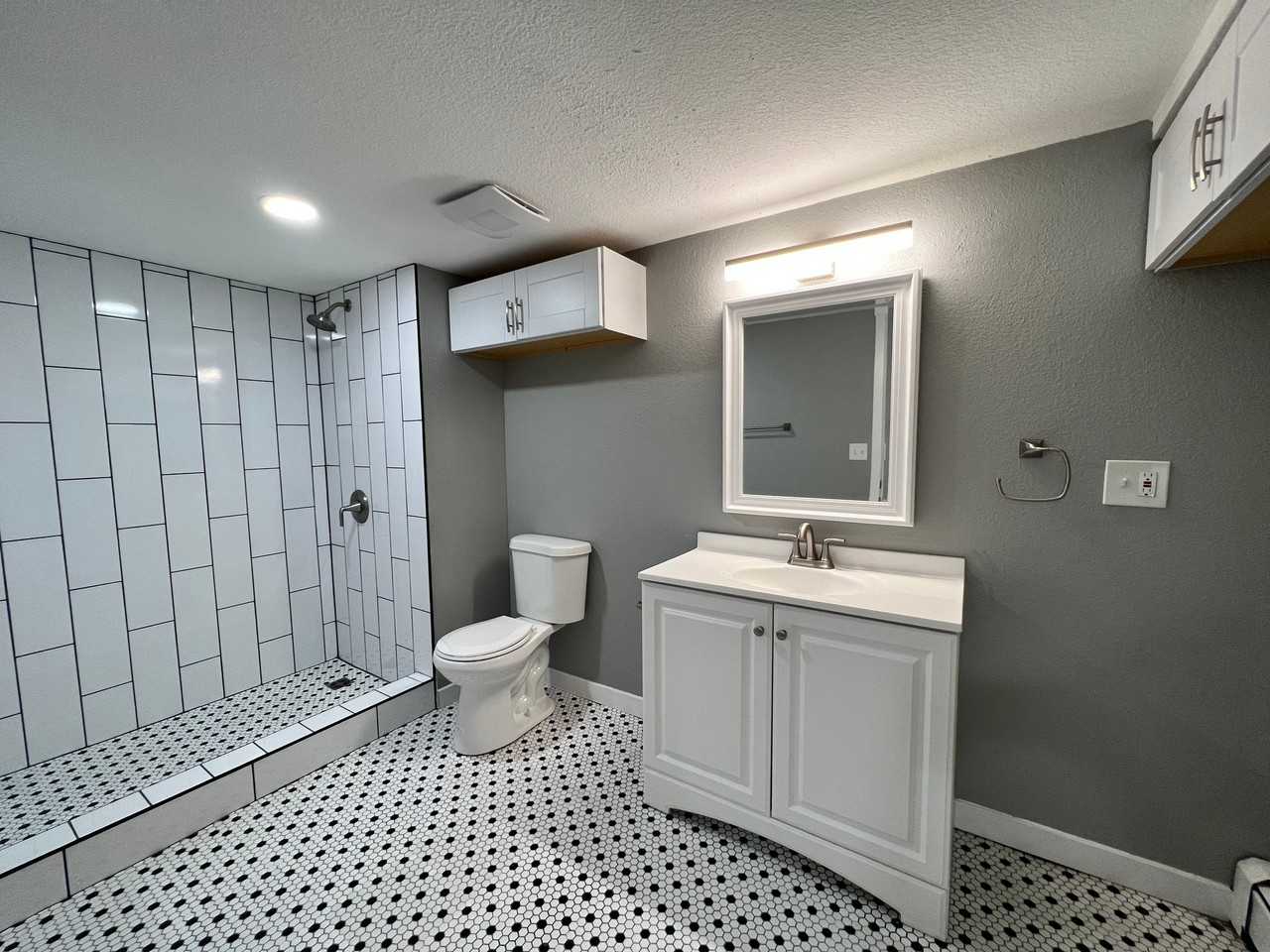 603 18th St #B - Photo 6 of 18