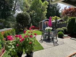 featured image of 838 Phoenix St Ne
