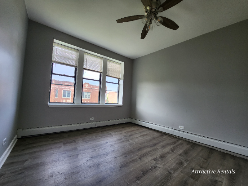 5657 W Washington Blvd #2S - Photo 3 of 13