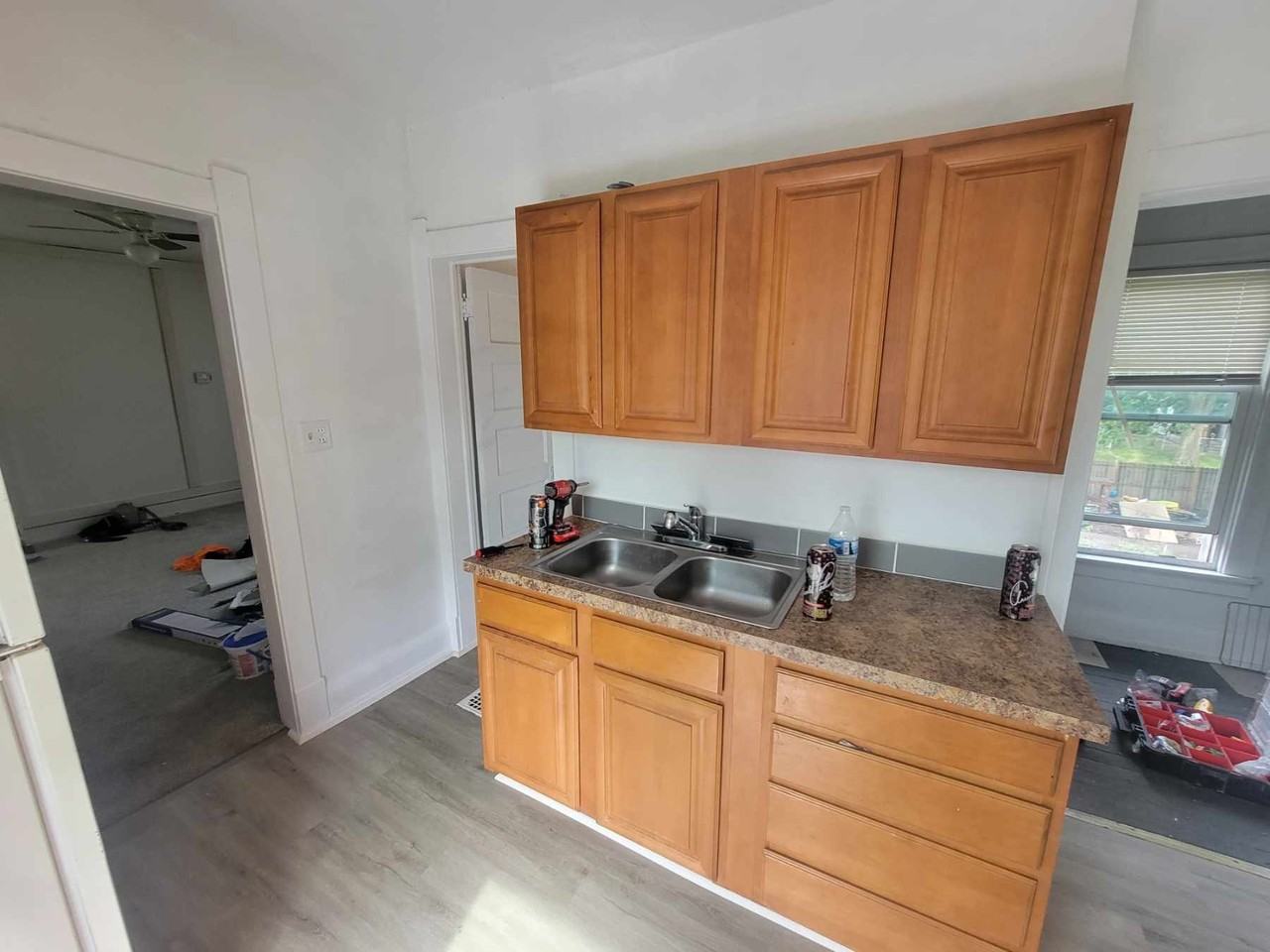 1213 Western Ave - Photo 2 of 5