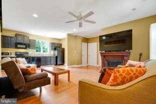 10044 Blake Ln - Photo 1 of 1