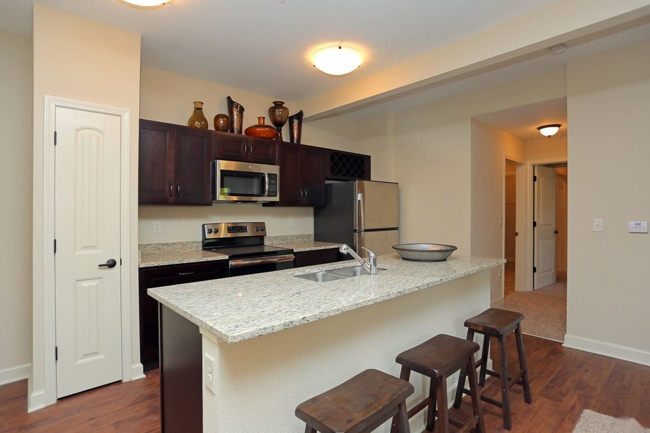 Anderson House Apartments - Photo 2 of 14