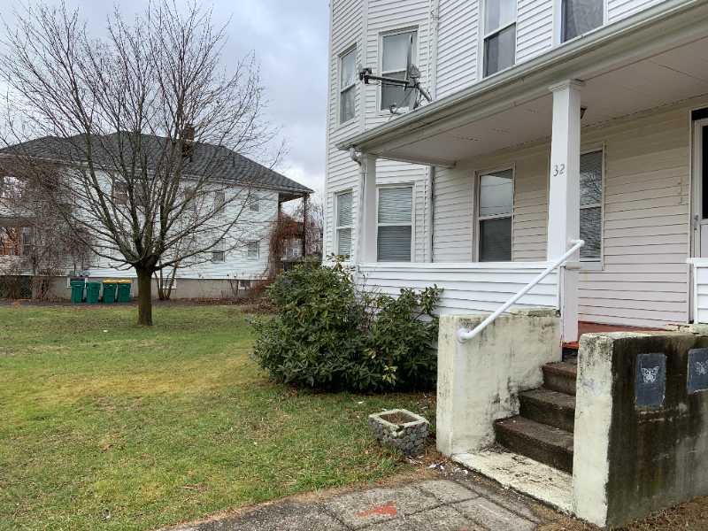 32 Heaton Ave #2 - Photo 3 of 10