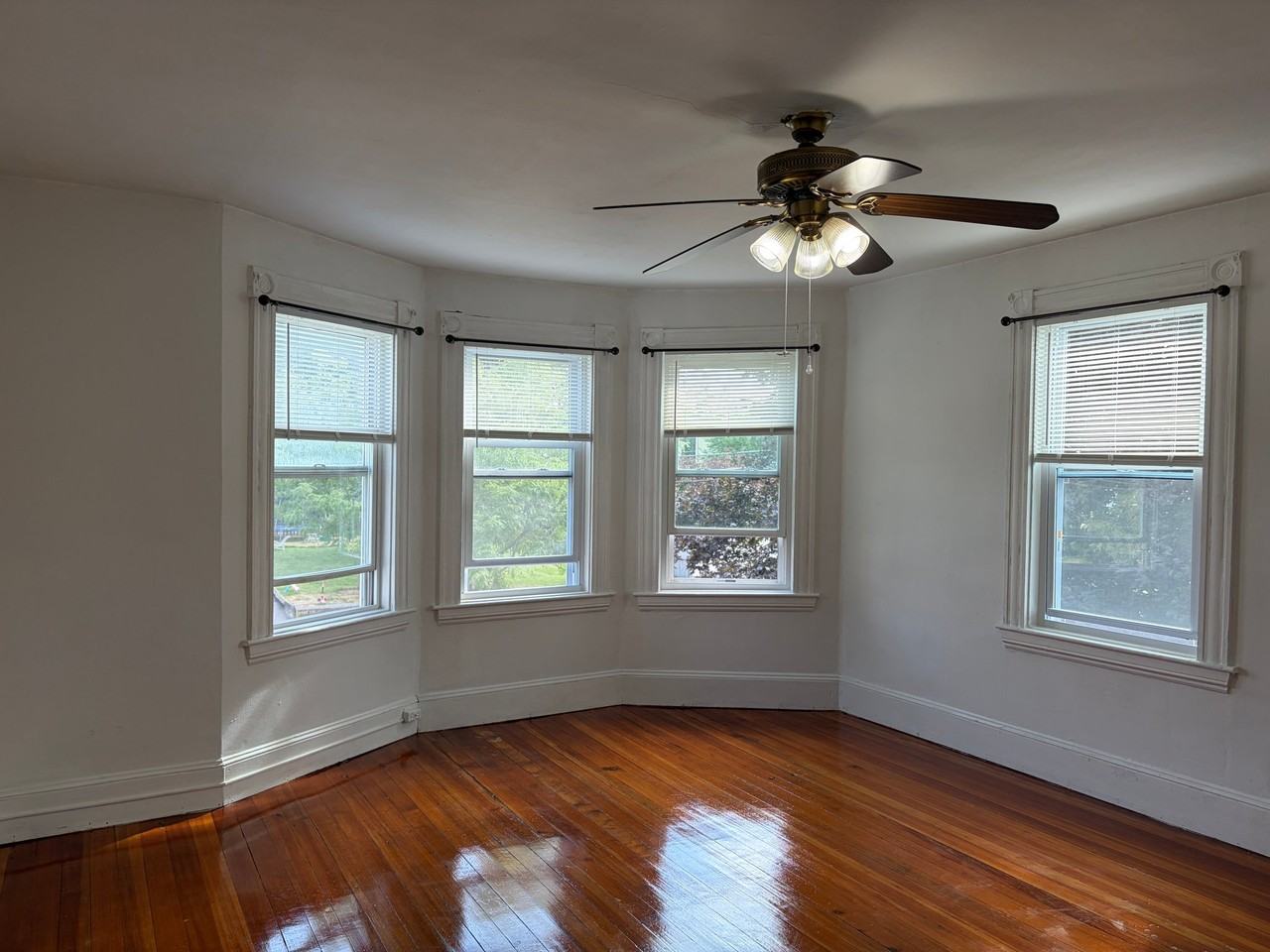 32 Heaton Ave #2 - Photo 7 of 10