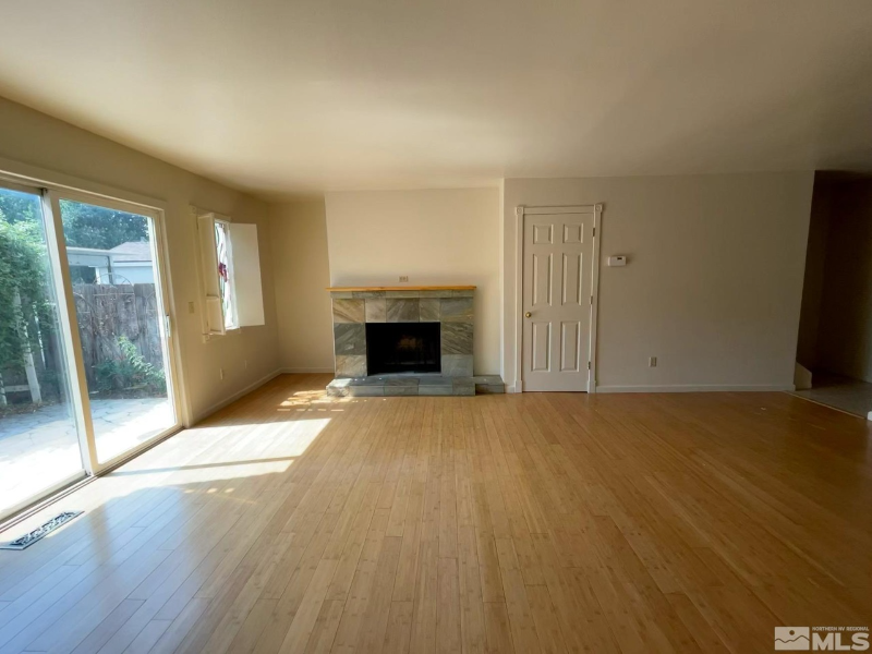 1365 Kittyhawk Ave #E - Photo 5 of 12