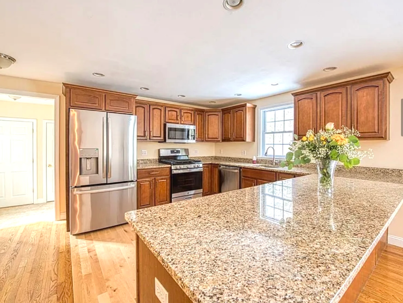 65 French St - Photo 4 of 15