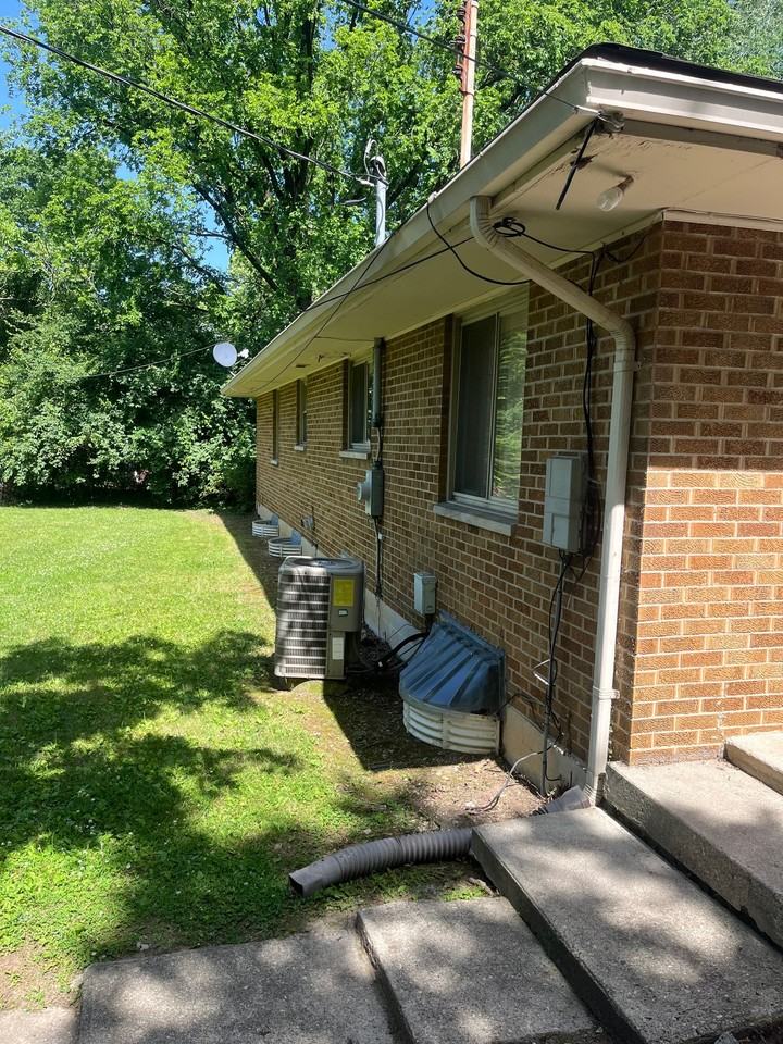 215 Marlay Rd - Photo 4 of 18