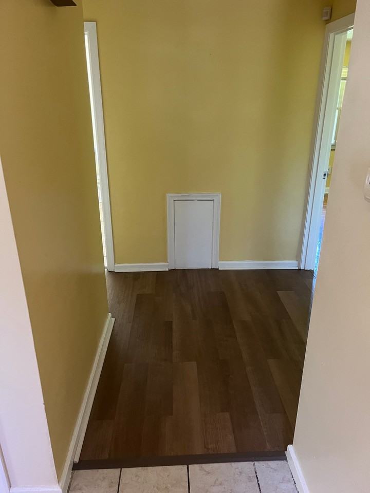 215 Marlay Rd - Photo 5 of 18