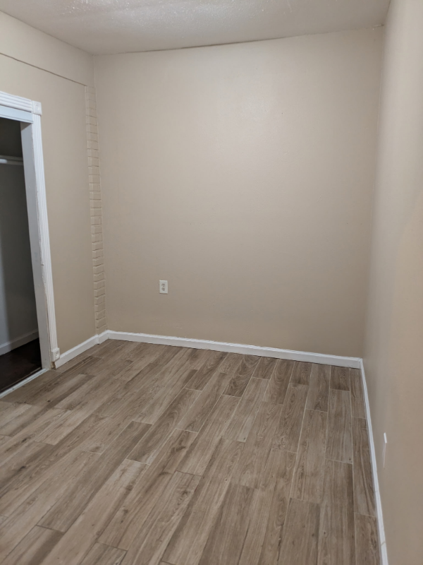9335 Greens Rd #1 - Photo 6 of 7