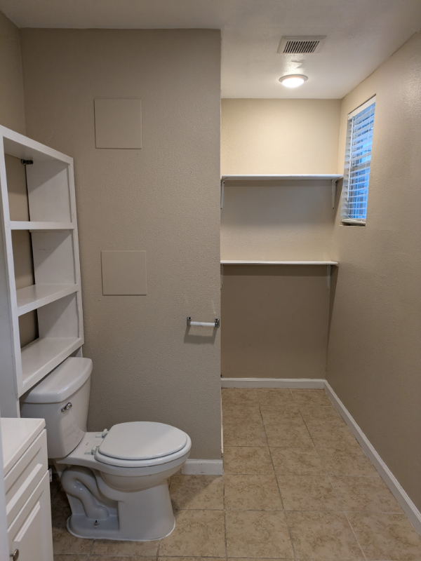 9335 Greens Rd #1 - Photo 7 of 7