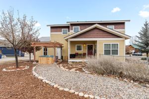 featured image of 1710 N Taylor Cir