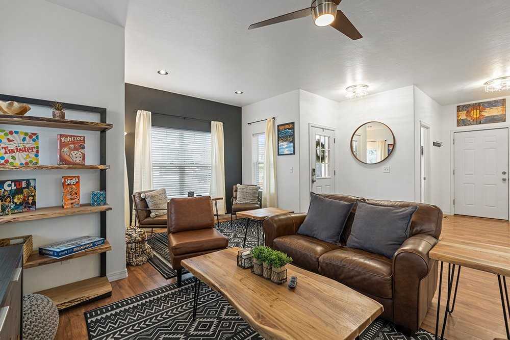 1710 N Taylor Cir - Photo 6 of 36