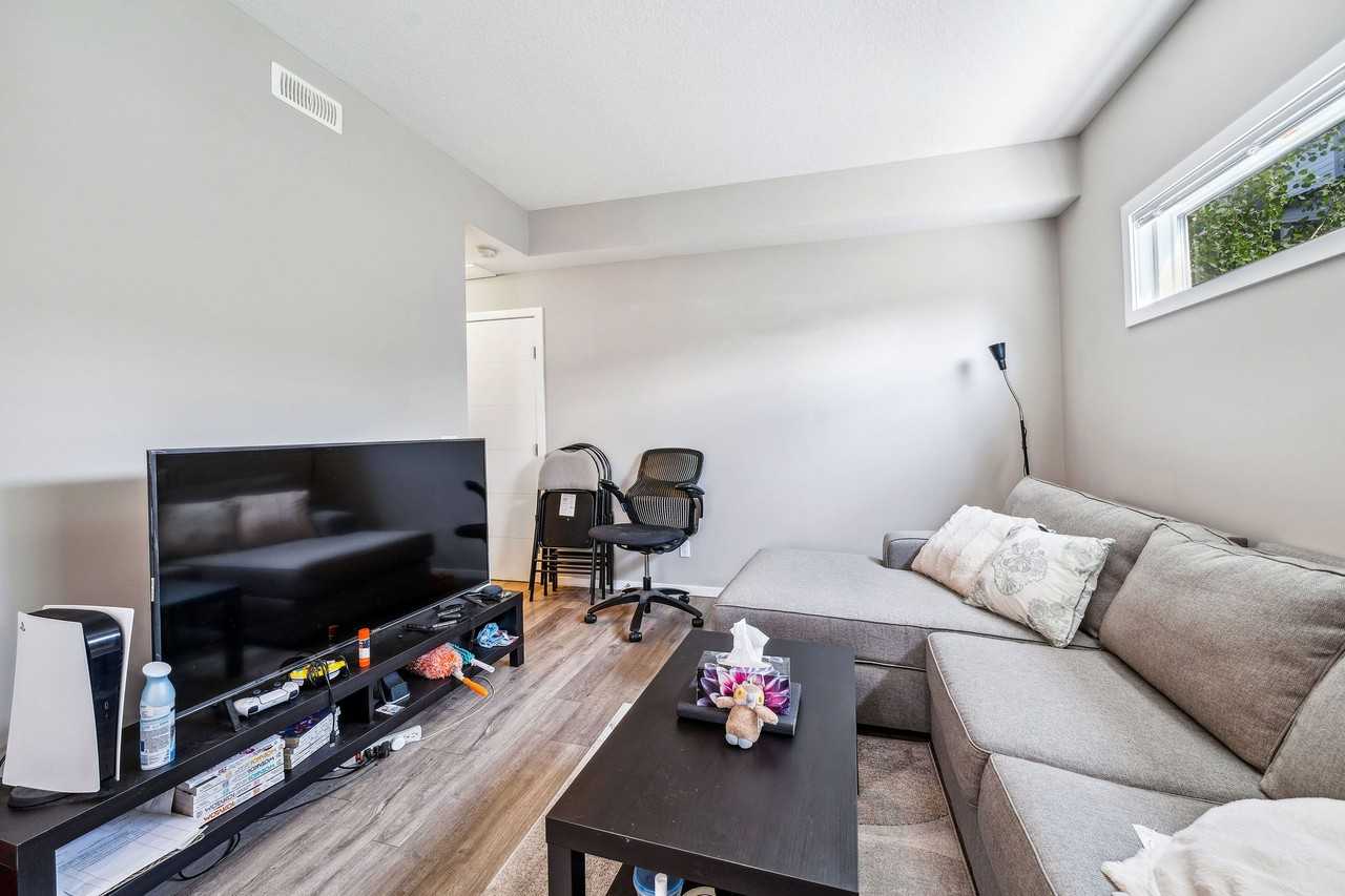 90 Redstone Way Ne - Photo 6 of 11