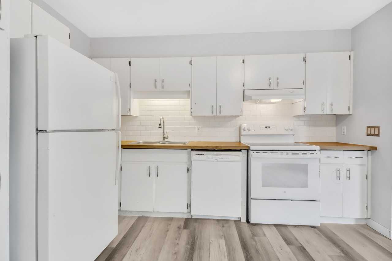 24 Taft Crescent - 1 - Photo 3 of 19