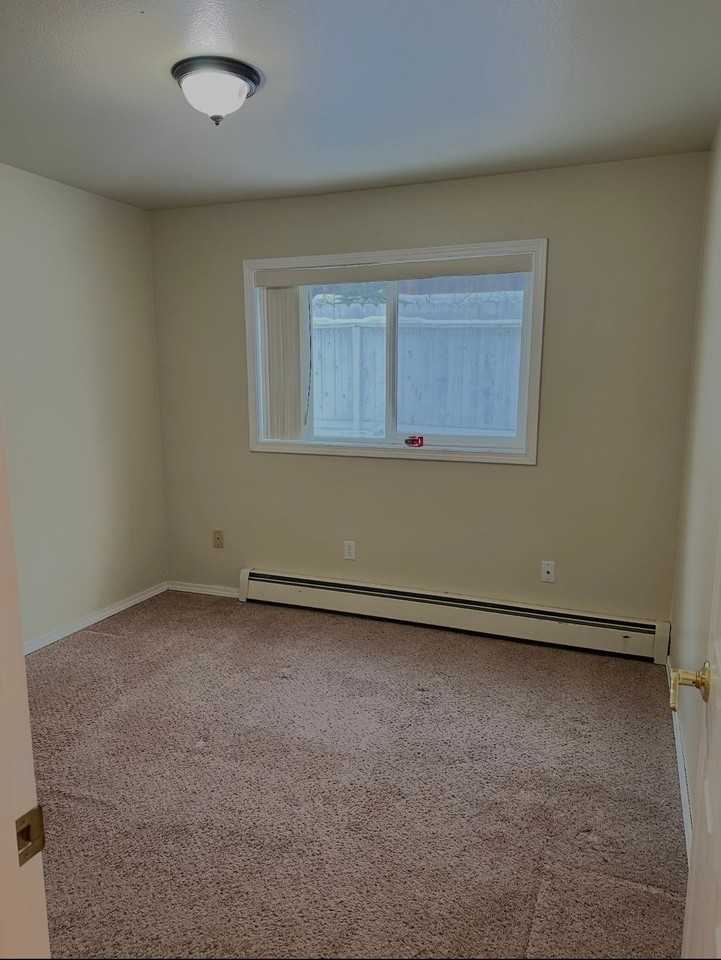 4225 Marik St - Photo 3 of 14